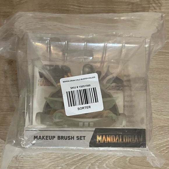 Loungefly Makeup Loungefly The Mandalorian The Child Grogu Baby Yoda Makeup Brush Set Poshmark